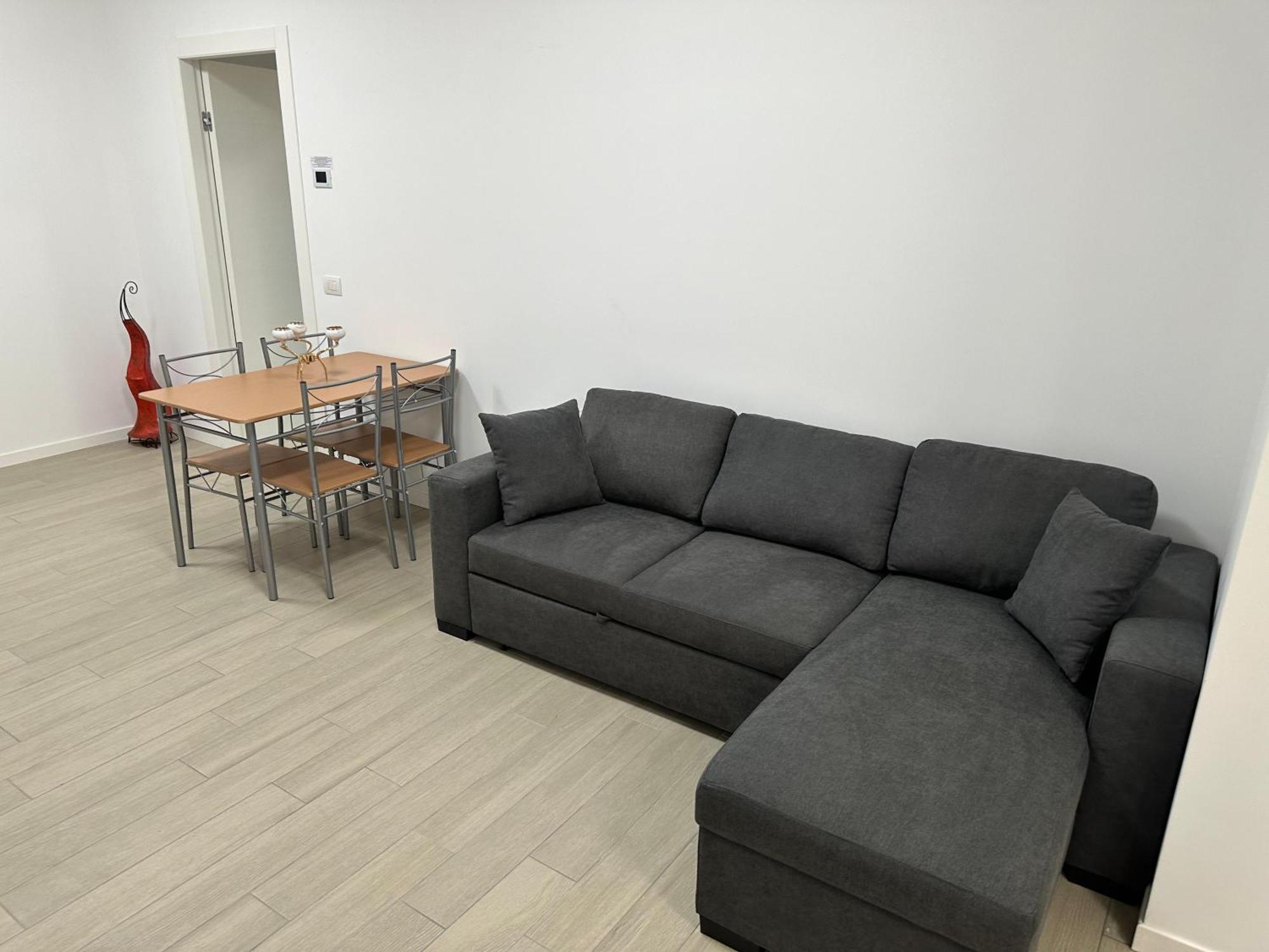 Casa Ideale Tim Appartmanti Moderni Vicina Al Centro Lecco Exterior foto