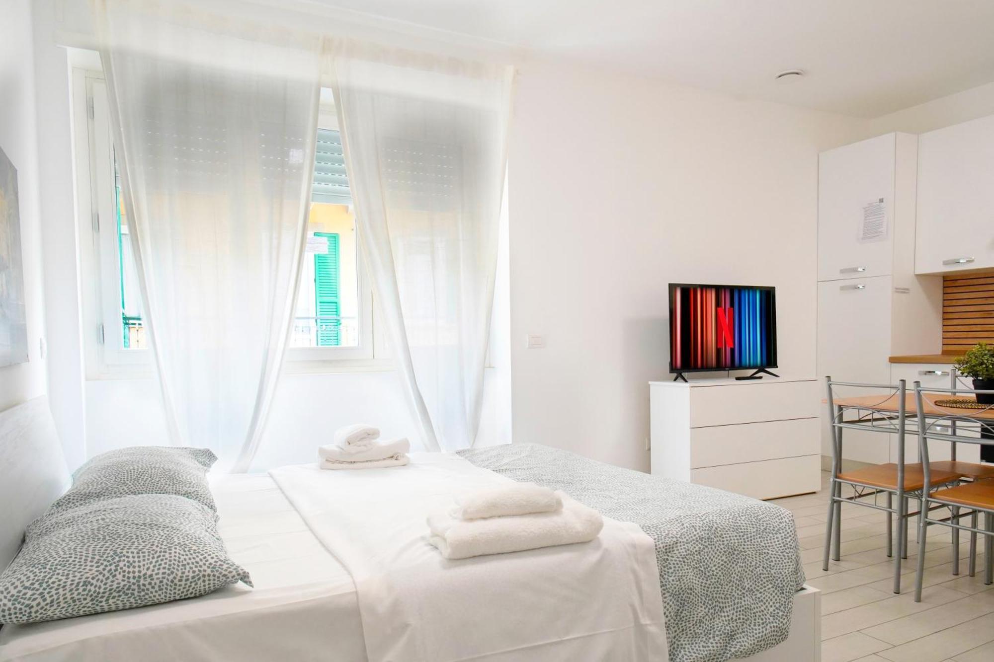Casa Ideale Tim Appartmanti Moderni Vicina Al Centro Lecco Exterior foto